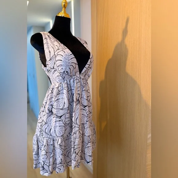 House of Harlow 1960 Open Back Cocktail Dress | Earth Muse - Picture 3 of 8